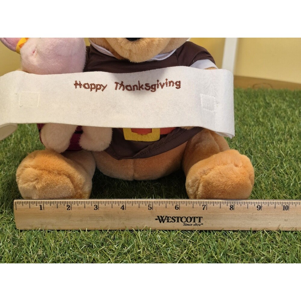 Vtg Disney Winnie the Pooh Pilgrim & Piglet Indian Thanksgiving Plush 13" W/Sign - Picture 3 of 12